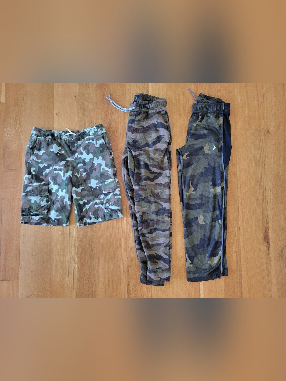 Boys size 7-8, 8, and small Camo Shorts and Sweatpants Set